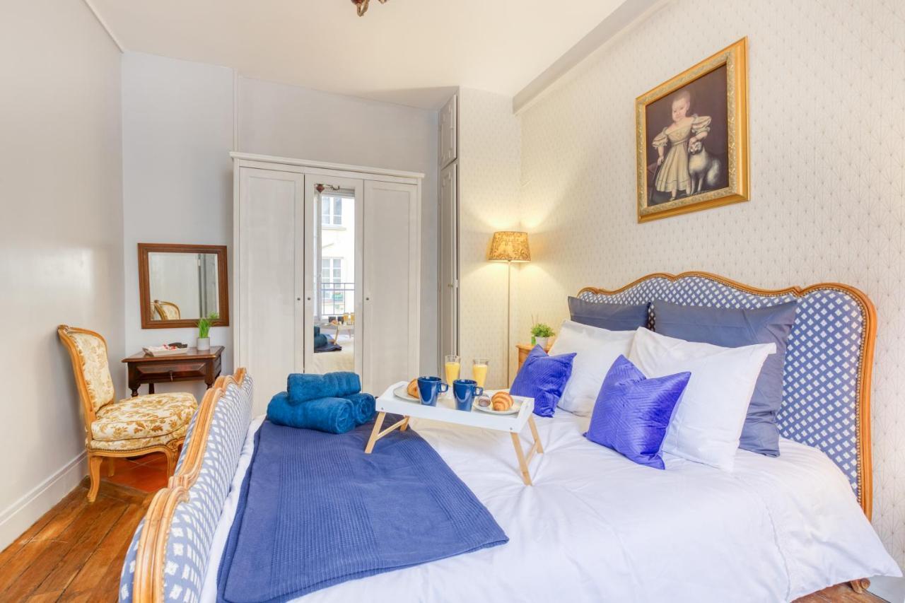 * Le Versaillais*2 Min A Pied Du Chateau Versailles Bagian luar foto