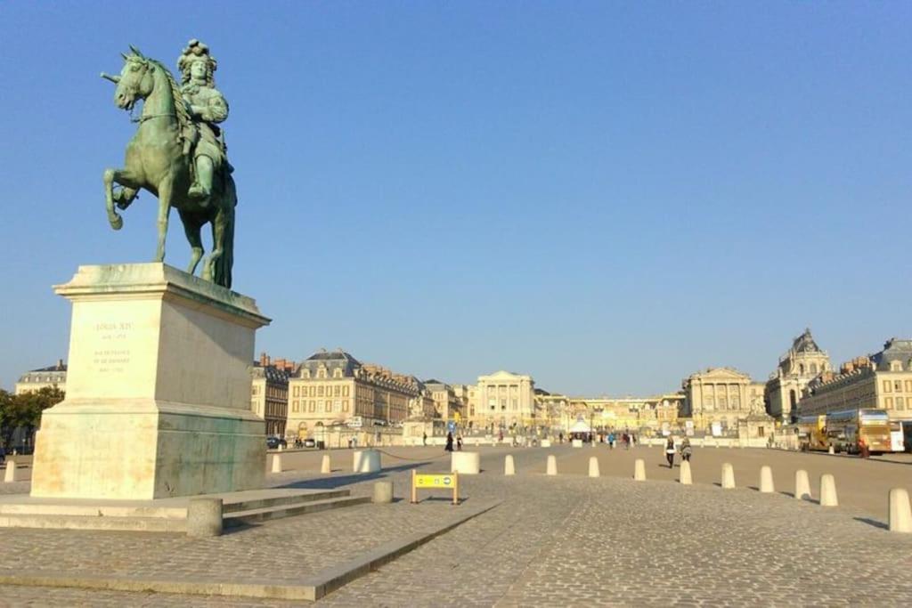 * Le Versaillais*2 Min A Pied Du Chateau Versailles Ruang foto